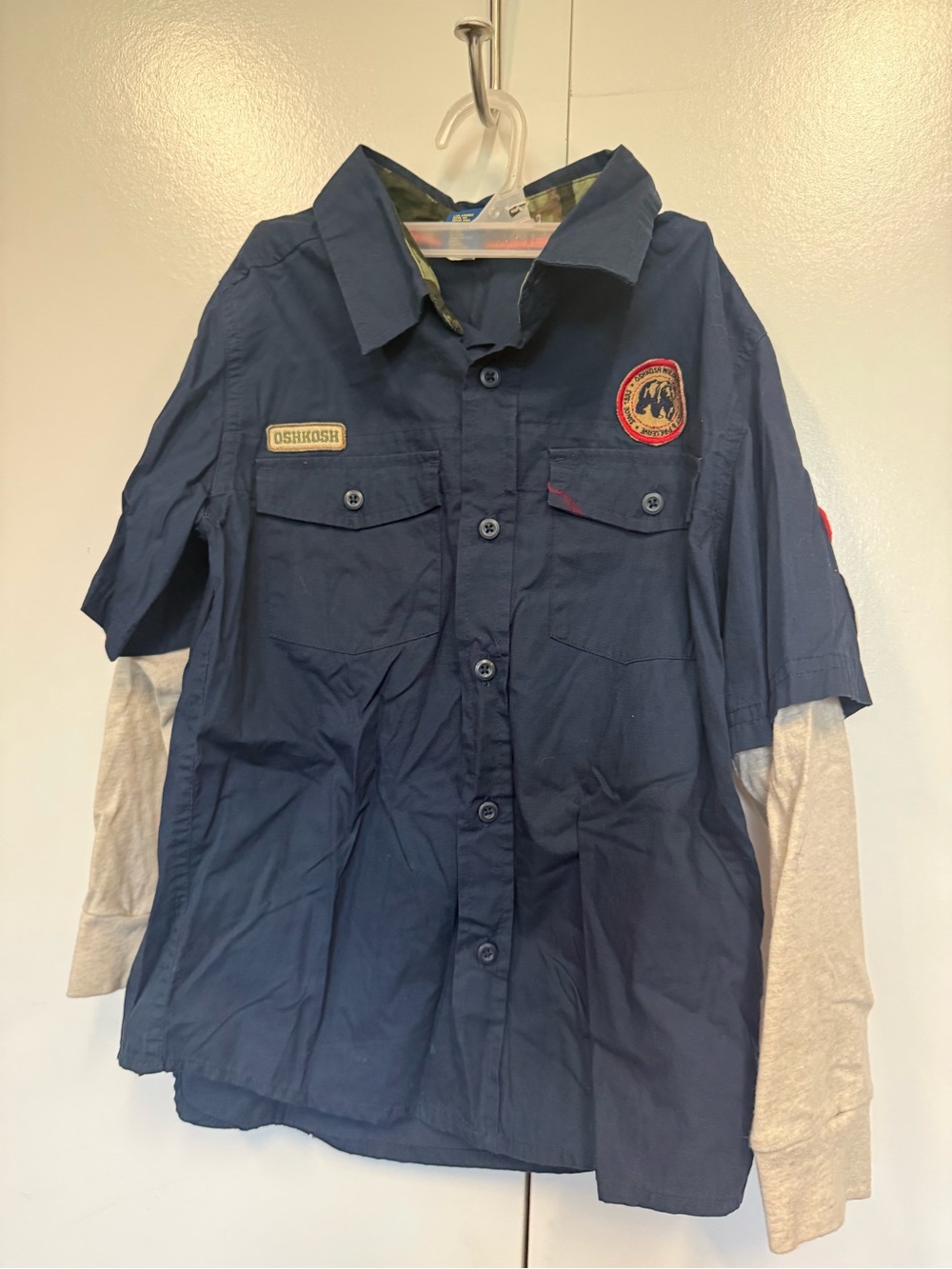 Osh Kosh scouting camper shirt. Boys 7